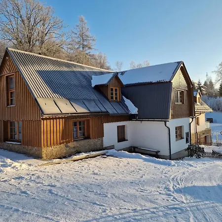 Сasa de vacaciones In Sklena Ice Near Slopes *